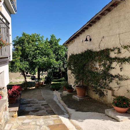Вілла Il Casolare Degli Alburni Castelcivita Екстер'єр фото
